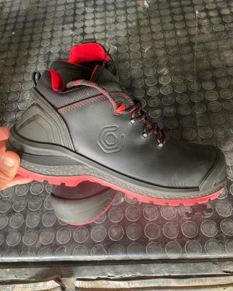 Scarponi antifortunistici