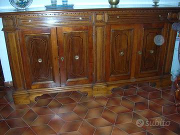 Credenza bassa antica