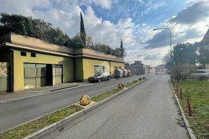 MAGAZZINO A BRESCIA
