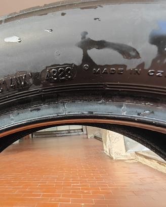 Gomme macchina BGGOODRICH ADVANTAGE DT1