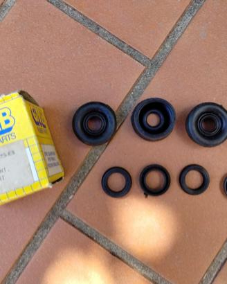 Ricambi vintage marca GMB Rubber