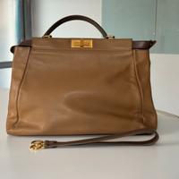 Borsa Fendi Peekaboo