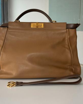 Borsa Fendi Peekaboo