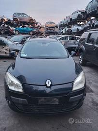 RENAULT MEGANE 1.5 D - ANNO 2010 - PER RICAMBI
