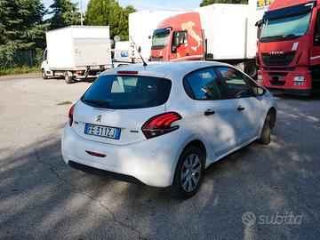2015 Peugeot 208