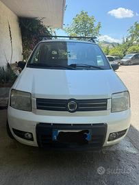 Fiat panda 4x4 1,3 Multijet 75cv- gancio traino-