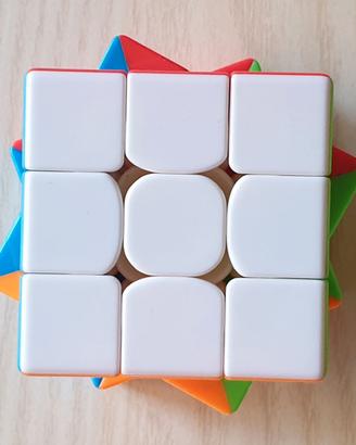 Cubo di Rubik 3x3 Moyu