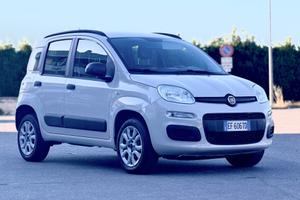 Fiat Panda 0.9 TwinAir Turbo Natural Power Lounge