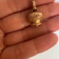 Collana  Chantecler con campanella in oro rosa