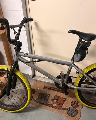 Bmx freestyle bicicletta 20”