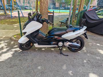 scooter tmax 500
