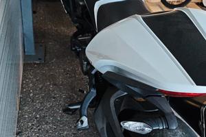 Ducati Monster 1200S 