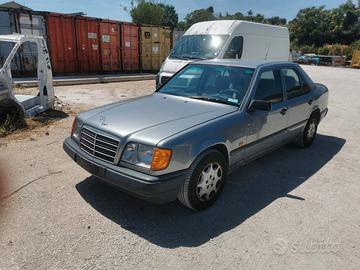 Ricambi per MERCEDES CLASSE E 124