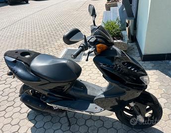 Yamaha Aerox 50 MBK