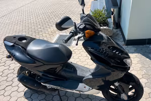 Yamaha Aerox 50 MBK