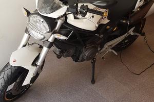 Ducati 696 anni 2014 abs