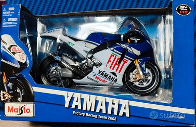 Modellino Maisto 1:10 Yamaha Factory Racing Team 