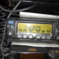 Radio B banda mono banda  icom yaesu