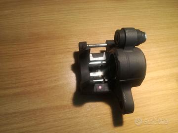 Pinza nissin HONDA post.X-Adv 750 CBR 650R