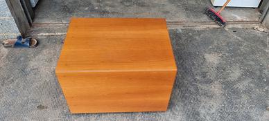 comodino in legno
