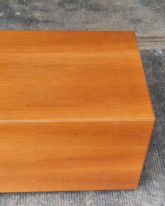 comodino in legno