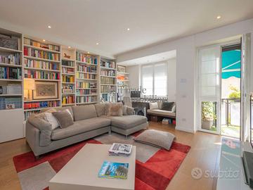 Appartamento di 160 m² con più di 5 locali e box a