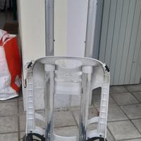 Carrellino trasporta oggetti con ruote
