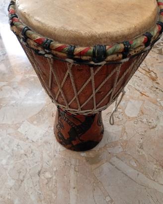 bongo realizzato a mano, prezzo trattabile 