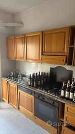 Cucina componibile completa di elettrodomestici