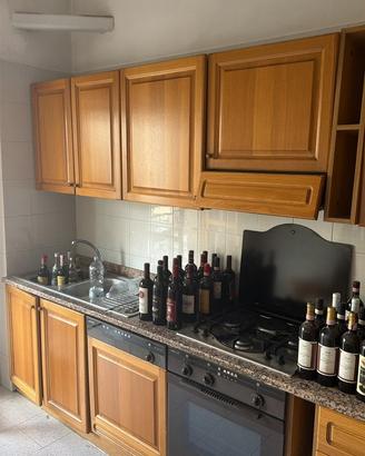 Cucina componibile completa di elettrodomestici