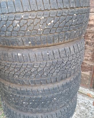 215/60R16C usate