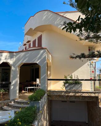 Casteldaccia splendida villa con accesso al mare