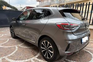 Renault Clio V GPL Techno 2024 – 25.000km –