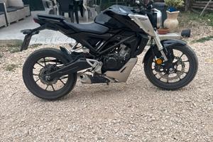Honda CB125R