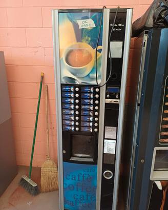 Distributore Automatico Necta Kikko Max