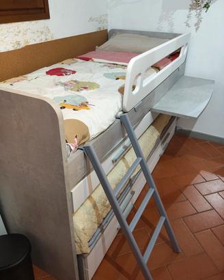 Letto rialzato con secondo letto estraibile 