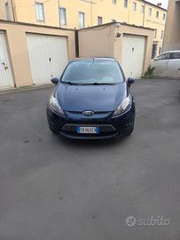 Ford Fiesta 1.4 TDCi 70CV 3 porte Titanium perfett