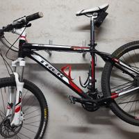 Trek 4900