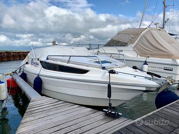 COVERLINE 640 CABIN motore fuoribordo