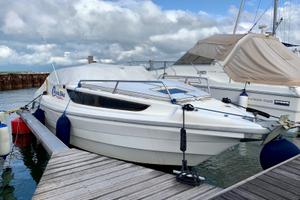 COVERLINE 640 CABIN motore fuoribordo