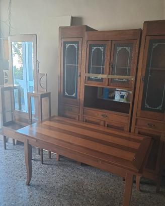 tavolo mobile a vetrina e spekkio a mobile