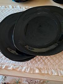piatti neri