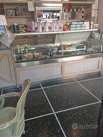 Arredo/attrezzatura bar