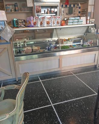 Arredo/attrezzatura bar