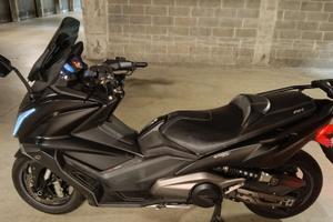 Kymco ak 550