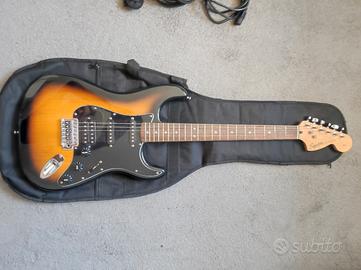 Set completo Fender Squier chitarra + accessori