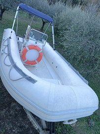 Gommone 4 metri con 2 motori completo di tutto