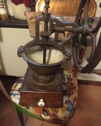 Macinino sa caffè antico 