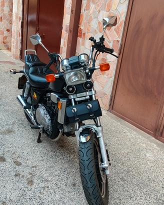 Honda VF 750 Custom 