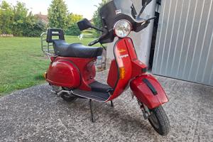 Vespa px 200 arcobaleno  anno 1984